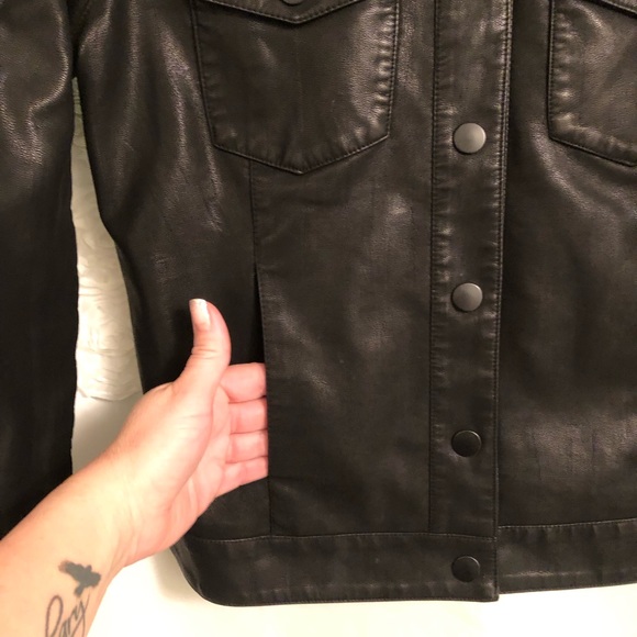 Joe Fresh pleather size Med black jacket - Picture 2 of 10